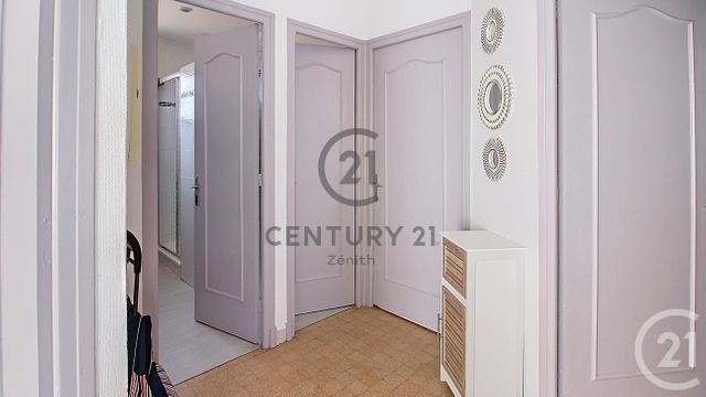 Afficher la photo en grand Appartement F4 à vendre - 4 pièces - 81.0 m2 - LE BARCARES - 66 - LANGUEDOC-ROUSSILLON - Century 21 Côte Catalane Immobilier