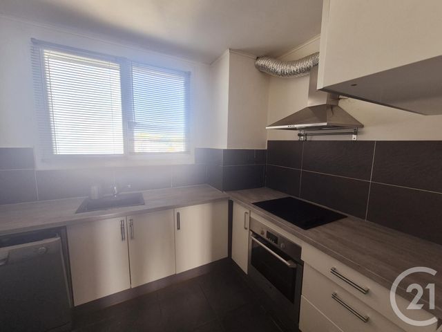 Afficher la photo en grand Appartement F3 à vendre - 3 pièces - 60.8 m2 - PERPIGNAN - 66 - LANGUEDOC-ROUSSILLON - Century 21 Côte Catalane Immobilier