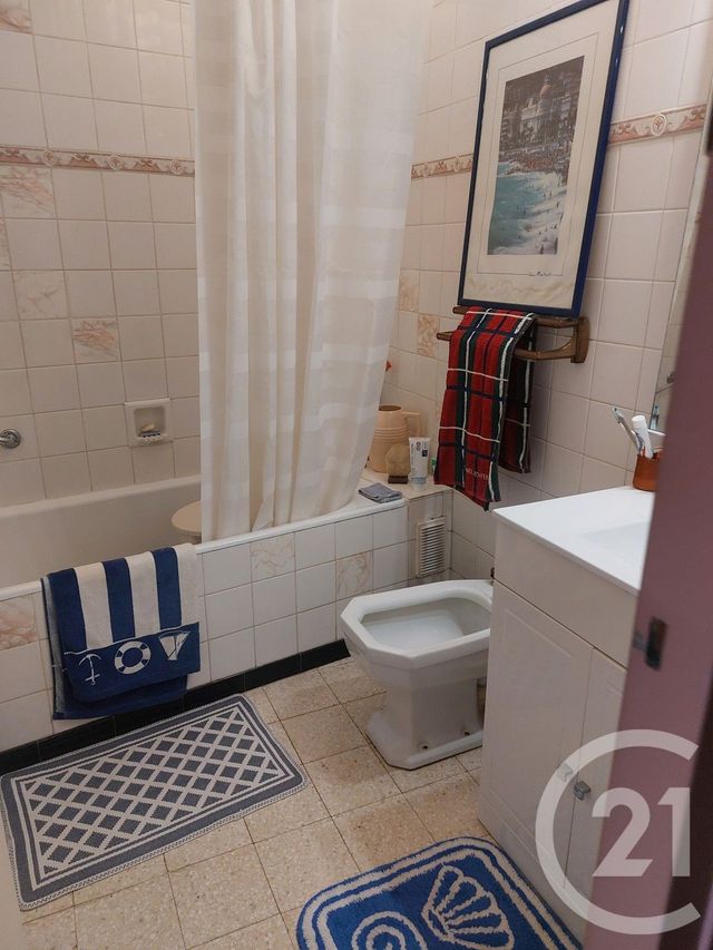 Afficher la photo en grand Appartement F3 à vendre - 3 pièces - 77.05 m2 - PERPIGNAN - 66 - LANGUEDOC-ROUSSILLON - Century 21 Côte Catalane Immobilier