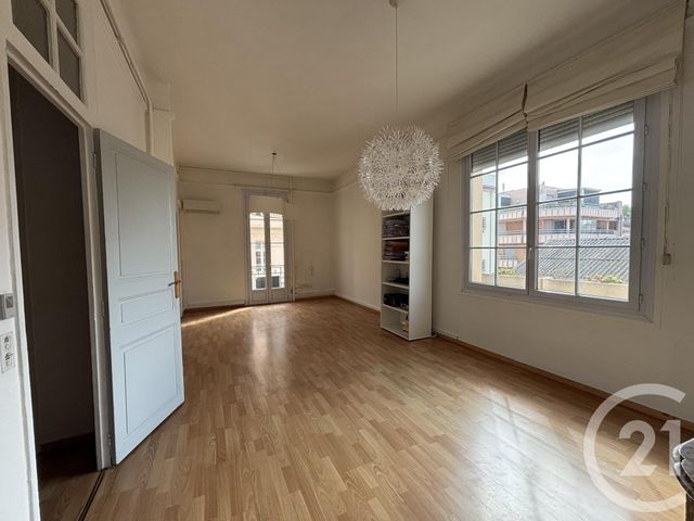 Afficher la photo en grand Appartement T5 à vendre - 5 pièces - 124.46 m2 - PERPIGNAN - 66 - LANGUEDOC-ROUSSILLON - Century 21 Côte Catalane Immobilier