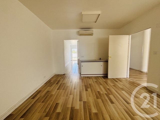 Appartement Local à louer - 4 pièces - 116.32 m2 - CABESTANY - 66 - LANGUEDOC-ROUSSILLON - Century 21 Côte Catalane Immobilier