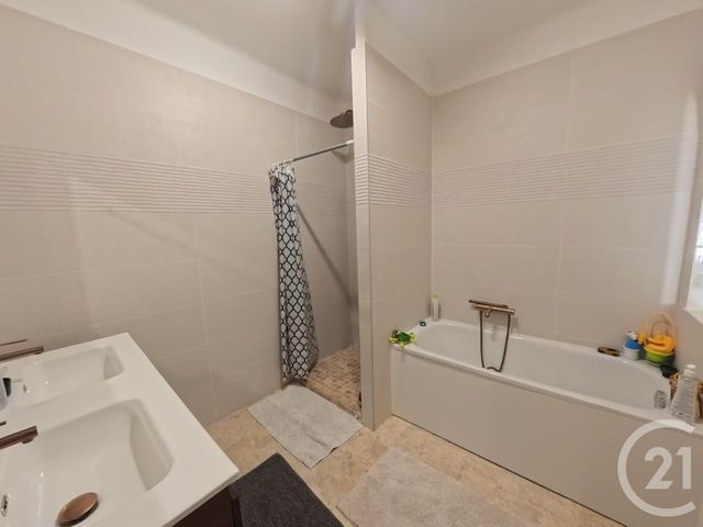 Appartement F4 à vendre - 4 pièces - 96.3 m2 - PERPIGNAN - 66 - LANGUEDOC-ROUSSILLON - Century 21 Côte Catalane Immobilier