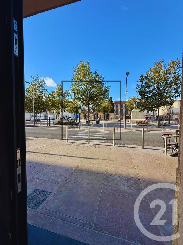 Appartement Local à louer - 2 pièces - 42.0 m2 - RIVESALTES - 66 - LANGUEDOC-ROUSSILLON - Century 21 Côte Catalane Immobilier