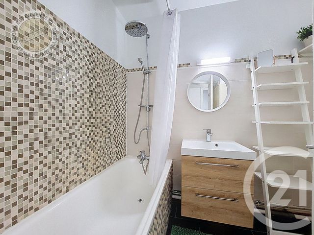 Appartement T3 à vendre - 3 pièces - 65.1 m2 - LE BARCARES - 66 - LANGUEDOC-ROUSSILLON - Century 21 Côte Catalane Immobilier