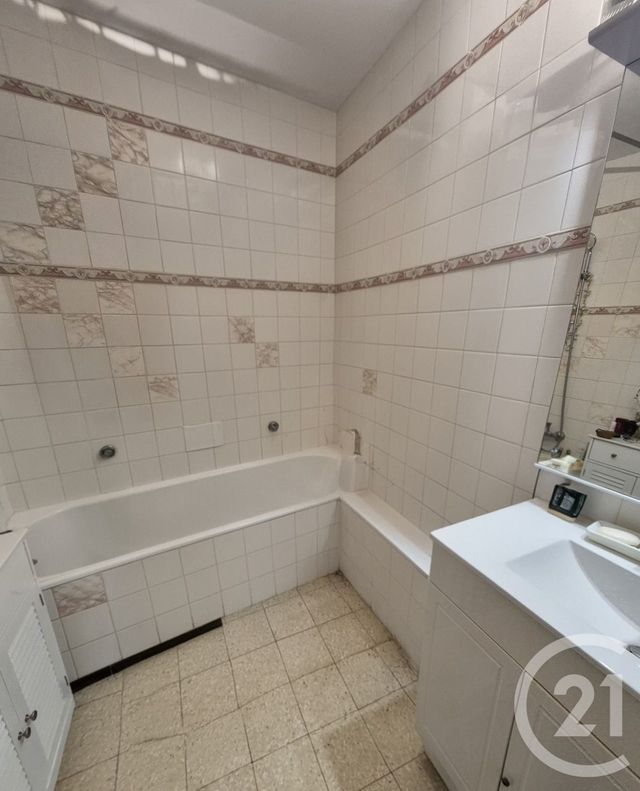 Appartement F3 à vendre - 3 pièces - 91.13 m2 - PERPIGNAN - 66 - LANGUEDOC-ROUSSILLON - Century 21 Côte Catalane Immobilier